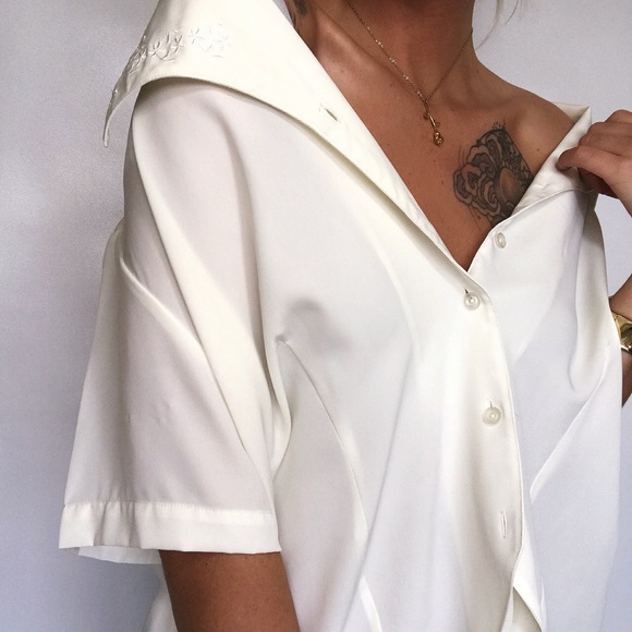 ❌SOLD❌ 80s Vintage · ivory lace collared blouse - Picture 1 of 7
